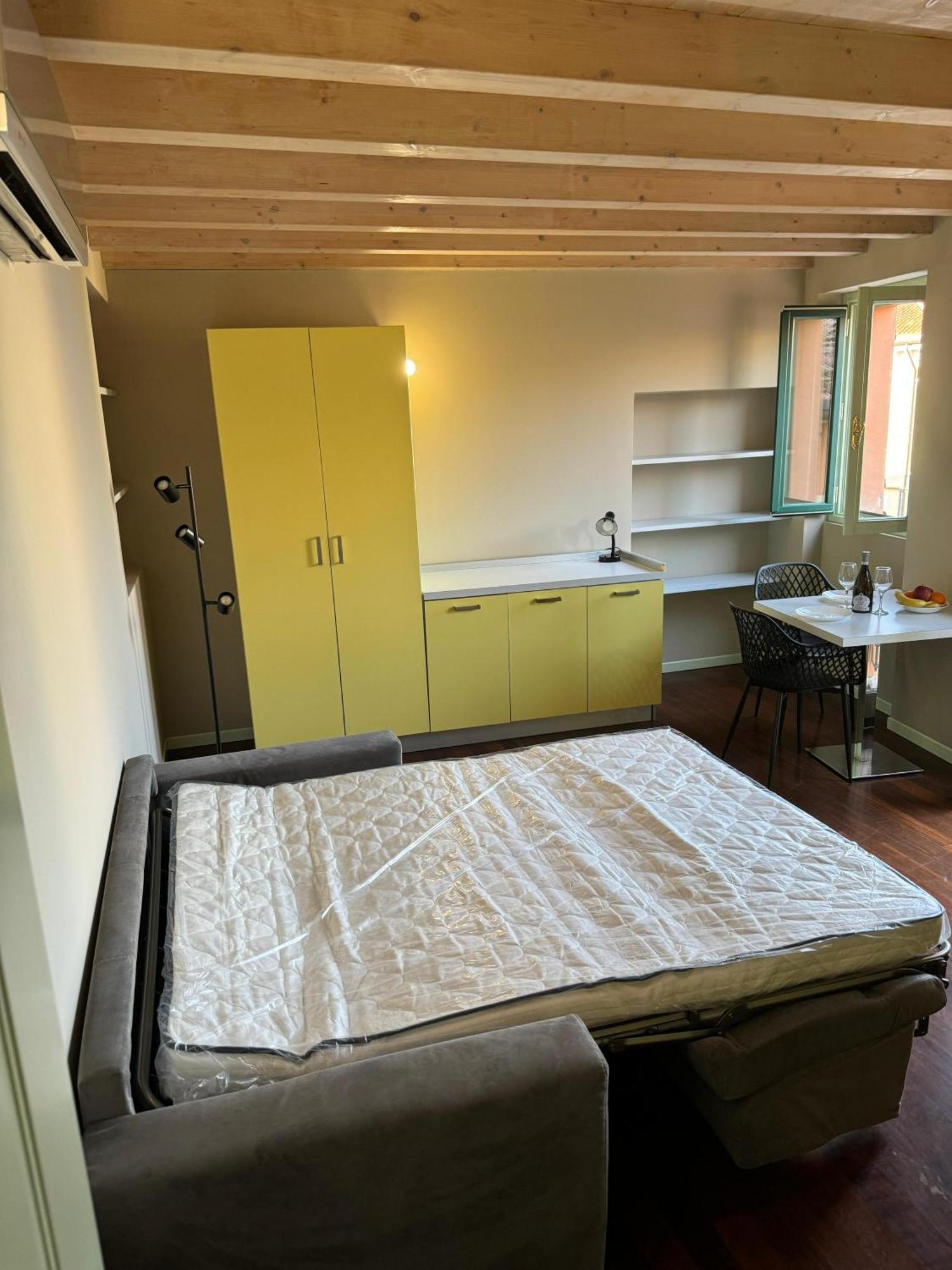 Splendid Apartment Desenzano del Garda Exterior foto